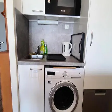Charming Apt 20m From Beach In Apartment *
