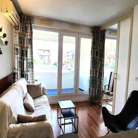Charming Apt 20m From Beach In Apartment
